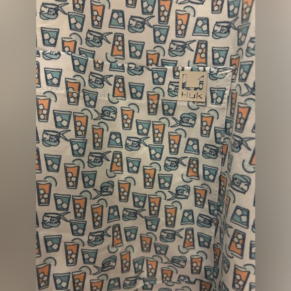 Huk Kona print button down - Picture 2 of 5